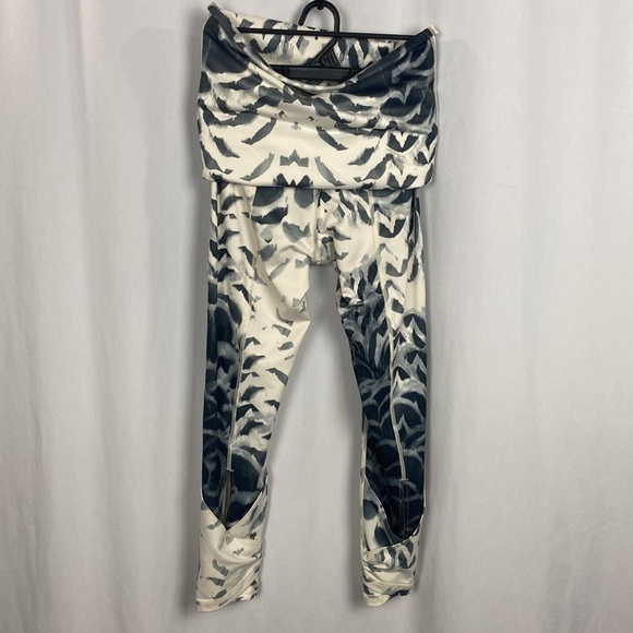 LULULEMON Wunder Under Pant*SE Dance Pretty Plume Angel Wing Black RARE - Picture 12 of 12